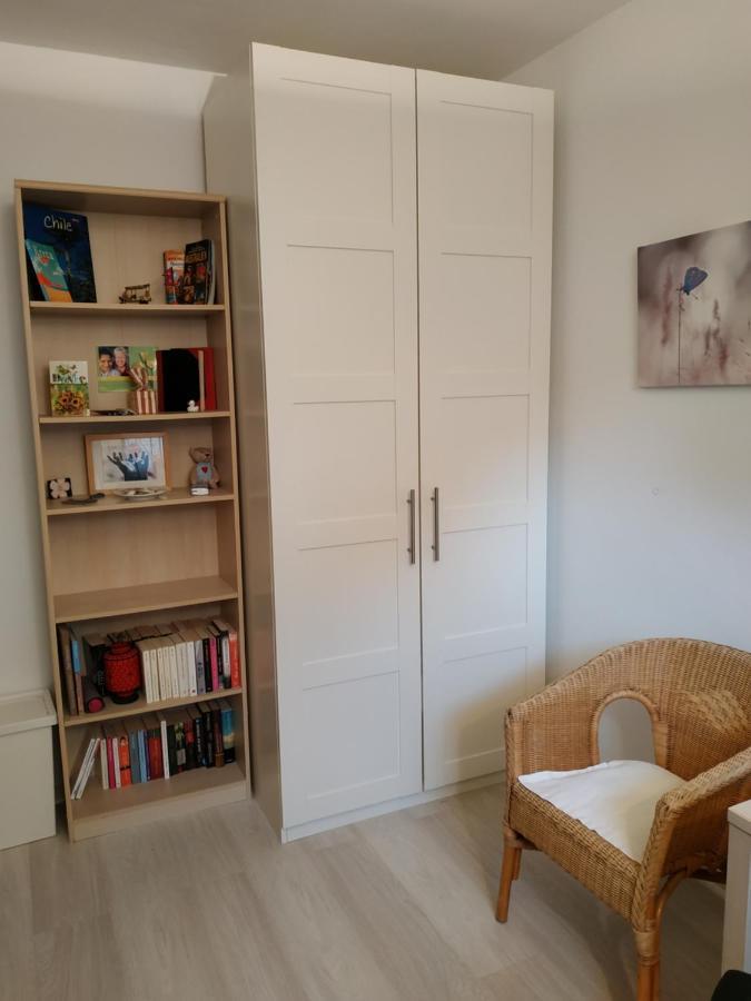 Bed & Breakfast Bonn 24 Mai Bis14 Juni Mit Hund In Der Wohnung Exterior photo