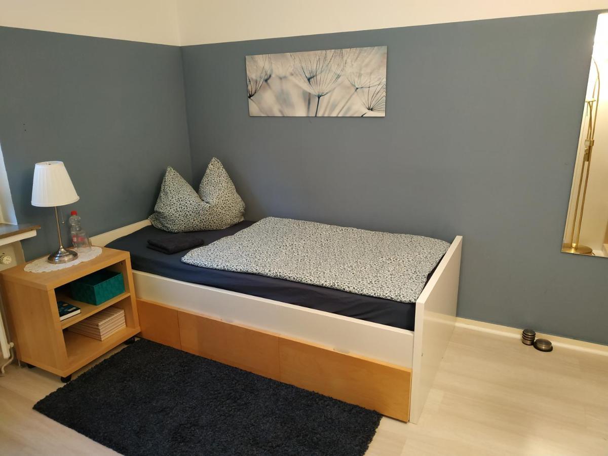 Bed & Breakfast Bonn 24 Mai Bis14 Juni Mit Hund In Der Wohnung Exterior photo